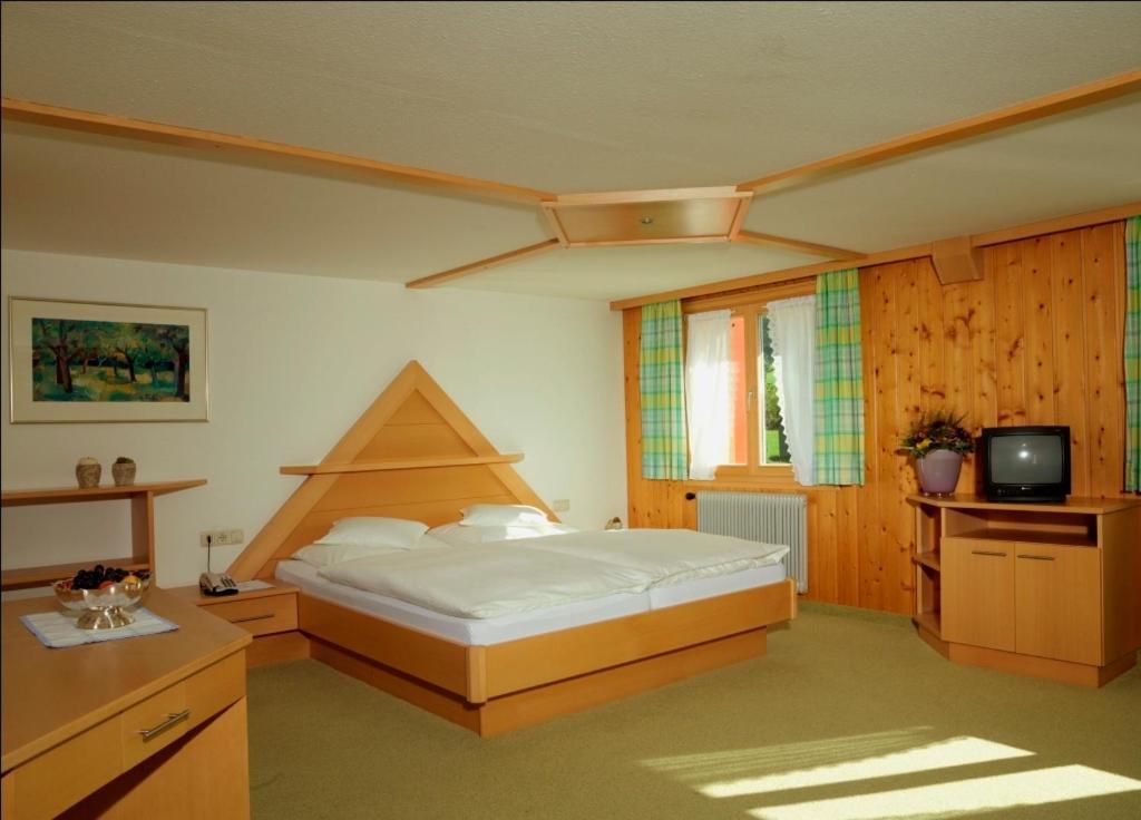 Gasthof Taube Bizau Rum bild